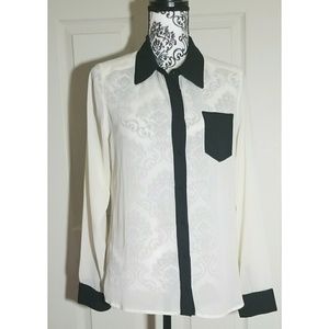 Guess Off - White & Blk Button Down Blouse SZ Med